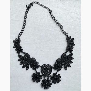 Costume Jewelry Necklace